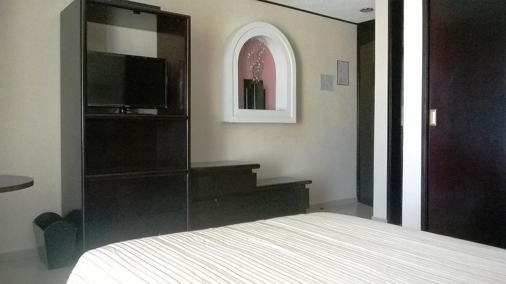 Hotel Mary Celaya  Room photo