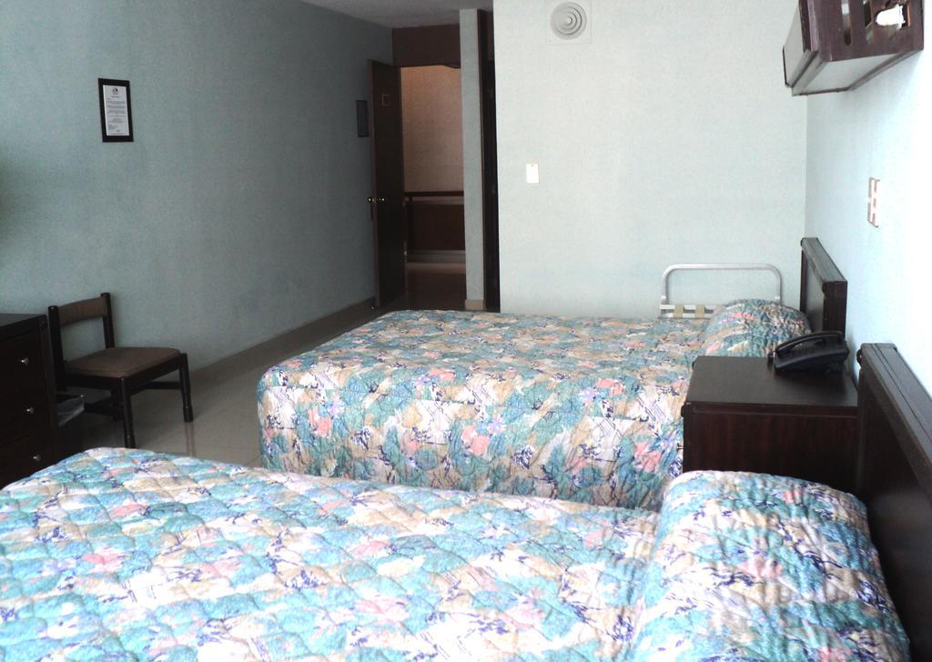 Hotel Mary Celaya  Room photo