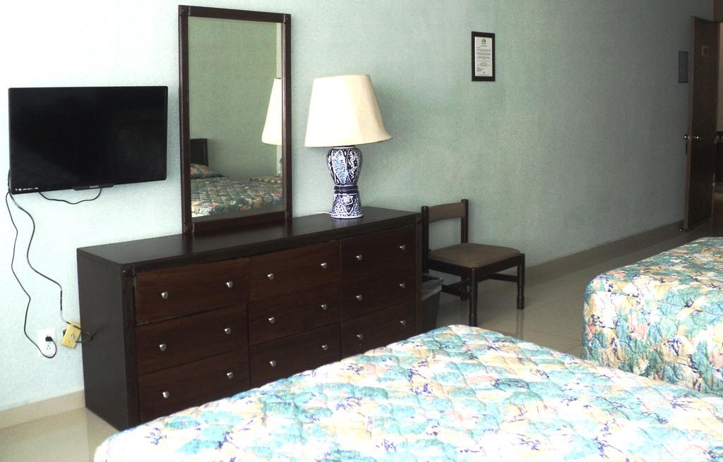 Hotel Mary Celaya  Room photo