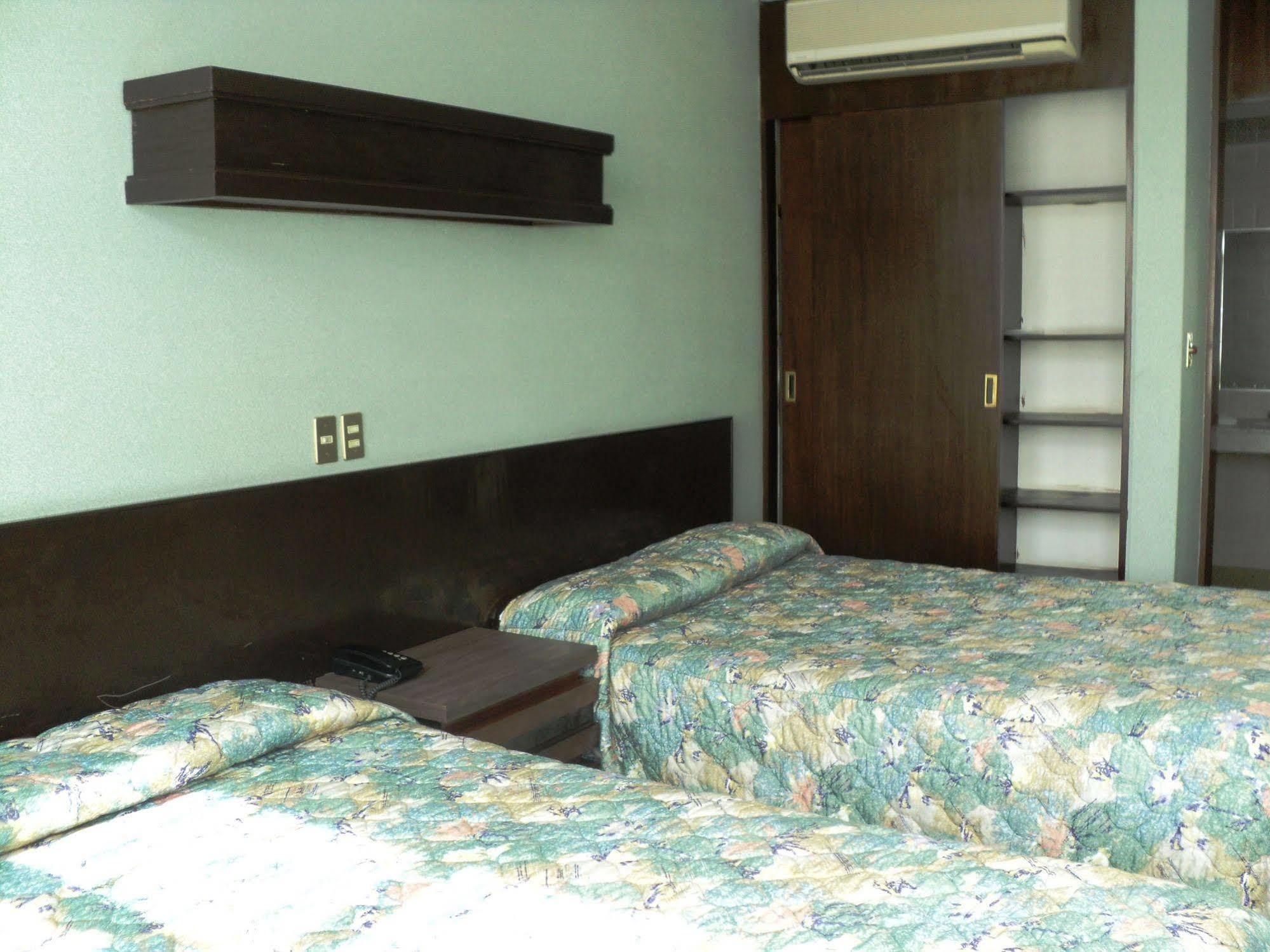 Hotel Mary Celaya  Exterior photo